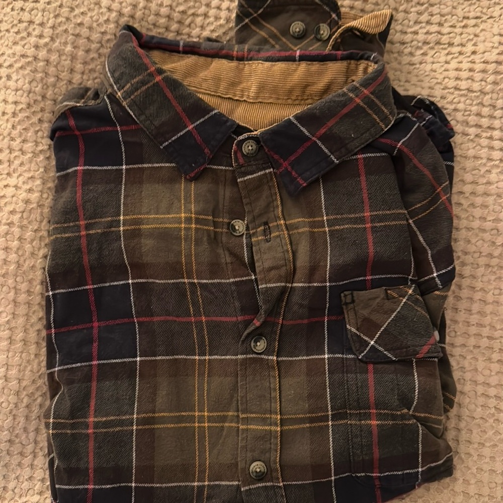 Legendary white tails large shirt